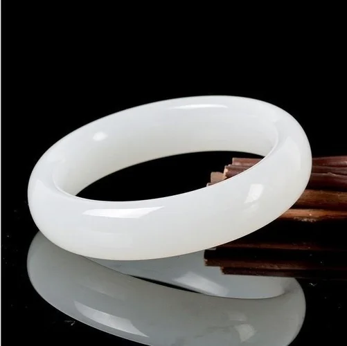 حقيقية الطبيعية الأبيض اليشم ا - مراجعة Women Accessories For Hand وسعره