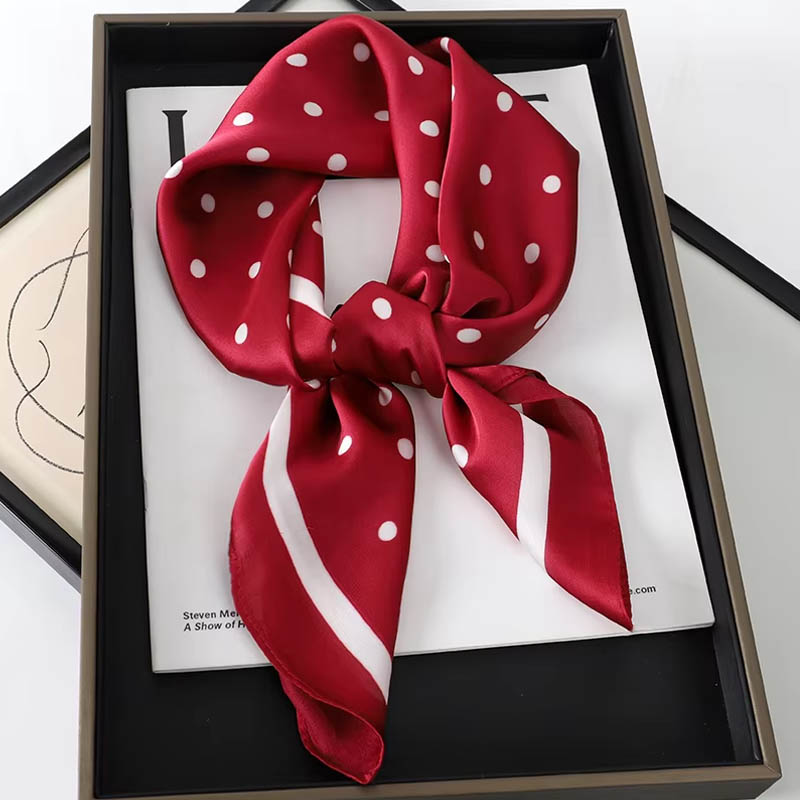 الفاخرة سيدة الشعر نقطة وشاح ا - مراجعة Silk Scarf Square وسعره