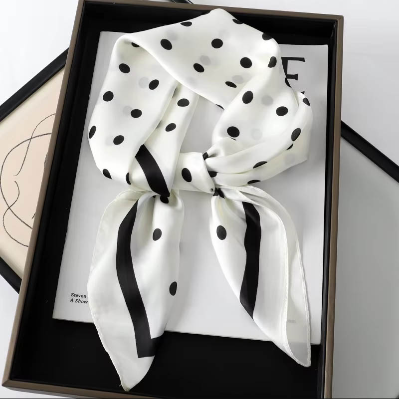 الفاخرة سيدة الشعر نقطة وشاح ا - مراجعة Silk Scarf Square وسعره