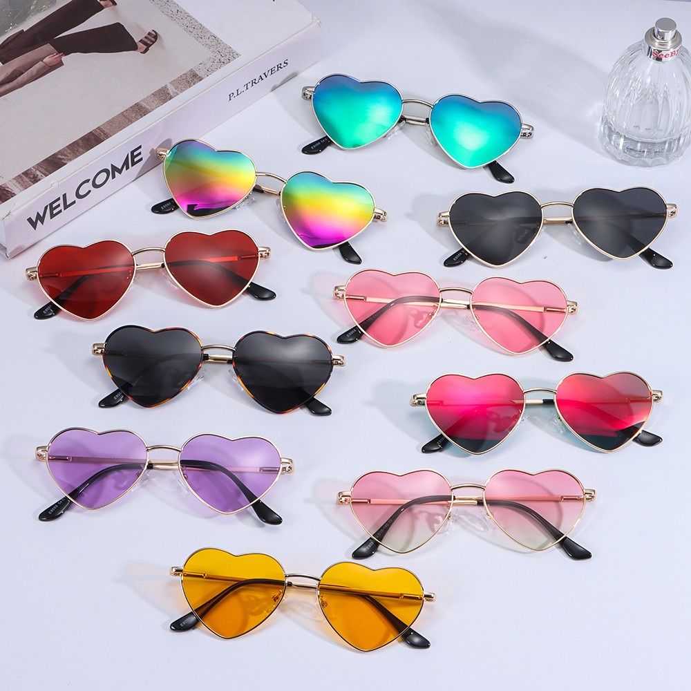 نظارات شمسية على شكل قلب ، ظلا - مراجعة Women'S Accessories In The 90S وسعره